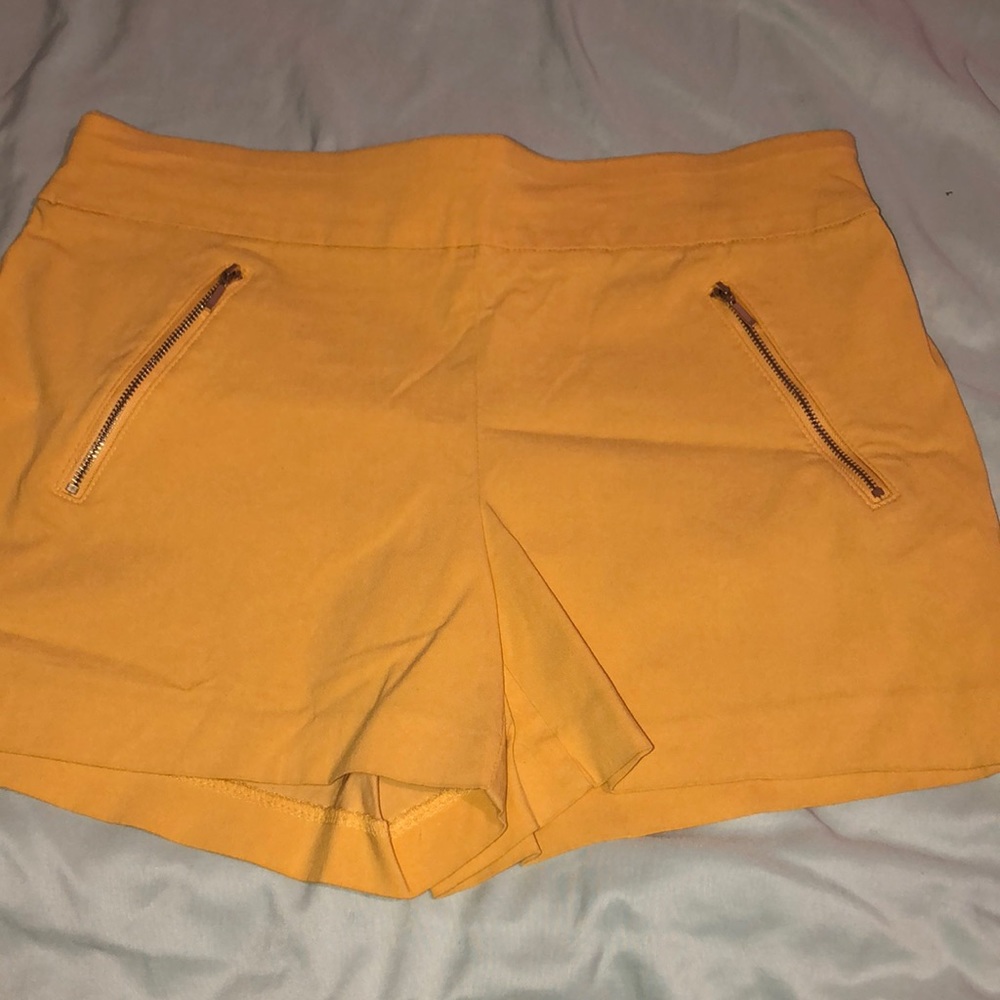 2/$15 Stretchy shorts